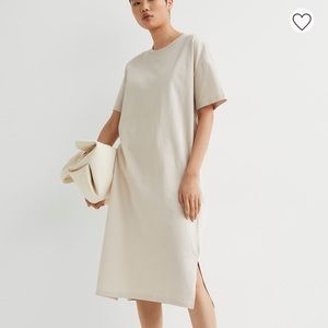 H&M | Calf-length T-shirt Dress (pockets)